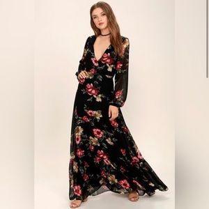 Lulu’s Floral Long-Sleeve Maxi Dress